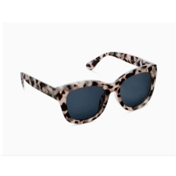 Accessories - Peepers Center Stage Tortoise Round Sunglasses Only No Correction